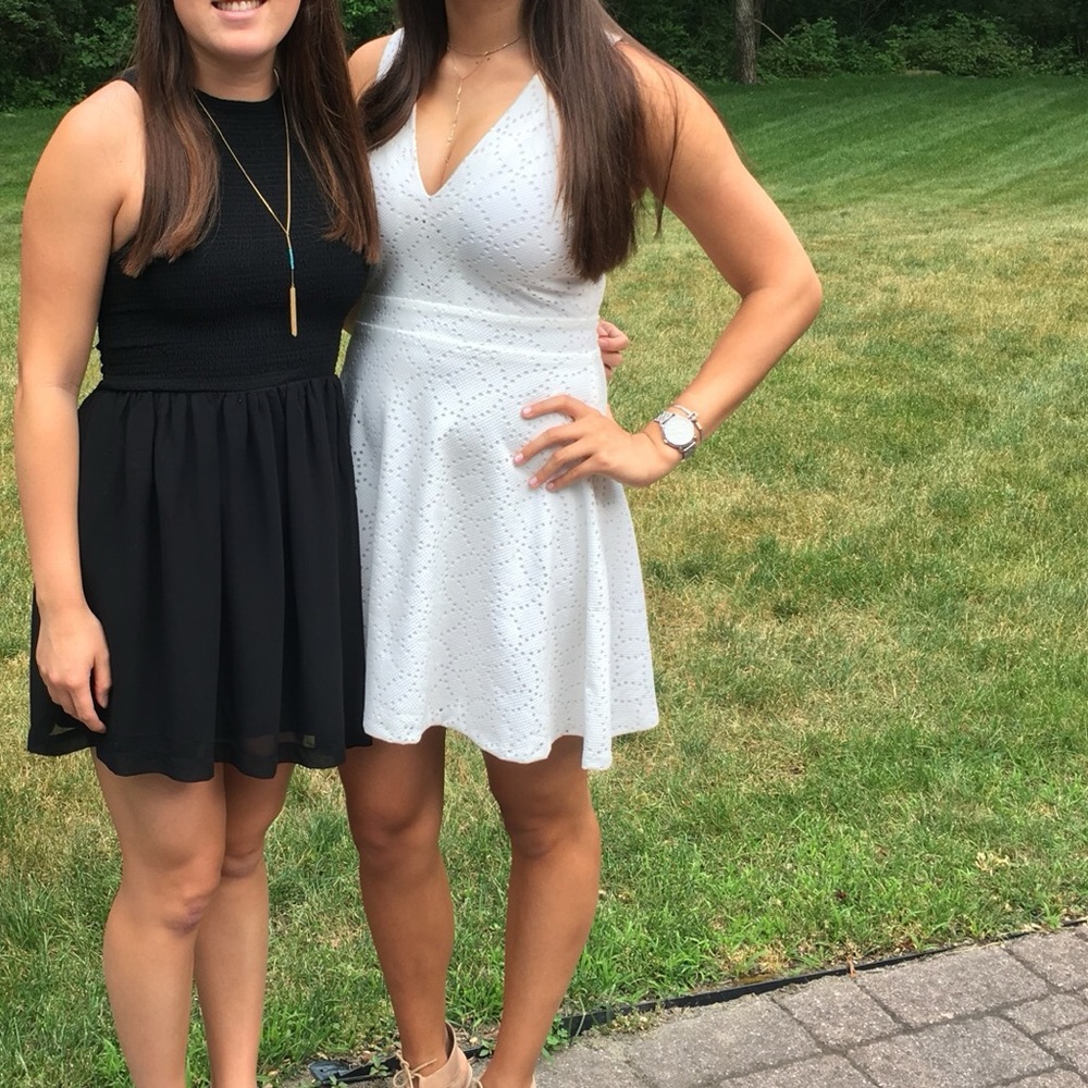 White sleeveless dress